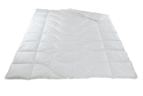Leichtes Ganzjahres-Duvet / Kunstfasern